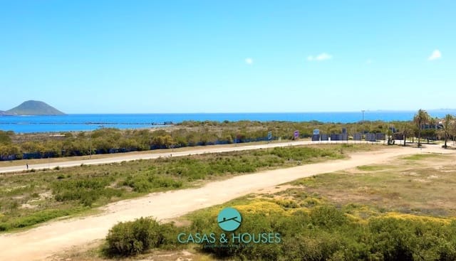 2 slaapkamer Appartement te koop in La Manga del Mar Menor met zwembad garage - € 180.000 (Ref: 9756401)