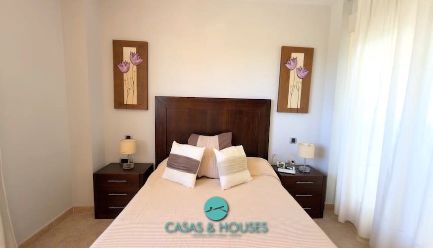 2 soverom Leilighet til salgs i La Manga del Mar Menor med svømmebasseng garasje - € 182 000 (Ref: 9756405)