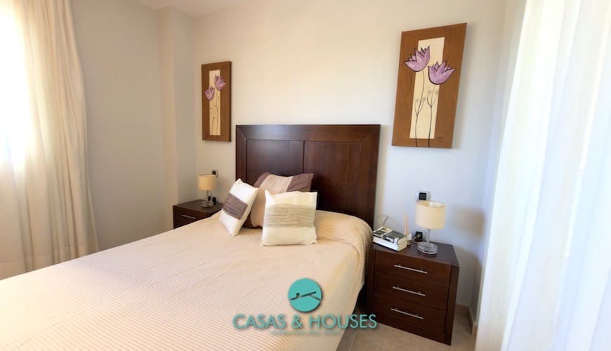 2 soverom Leilighet til salgs i La Manga del Mar Menor med svømmebasseng garasje - € 182 000 (Ref: 9756405)