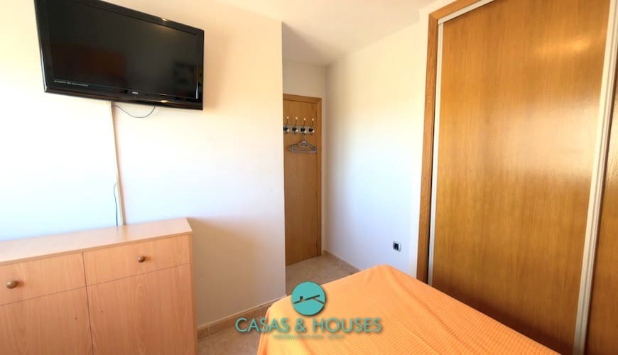 2 soverom Leilighet til salgs i La Manga del Mar Menor med svømmebasseng garasje - € 182 000 (Ref: 9756405)