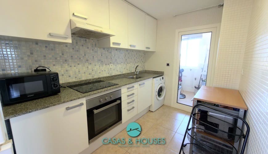 2 soverom Leilighet til salgs i La Manga del Mar Menor med svømmebasseng garasje - € 182 000 (Ref: 9756405)