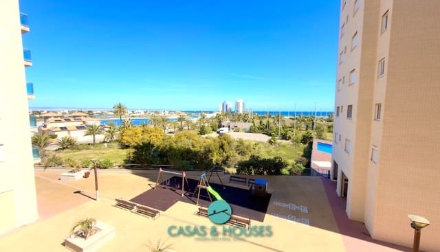 2 slaapkamer Appartement te koop in La Manga del Mar Menor met zwembad garage - € 182.000 (Ref: 9756405)