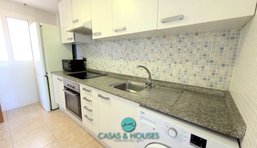 2 soverom Leilighet til salgs i La Manga del Mar Menor med svømmebasseng garasje - € 182 000 (Ref: 9756405)