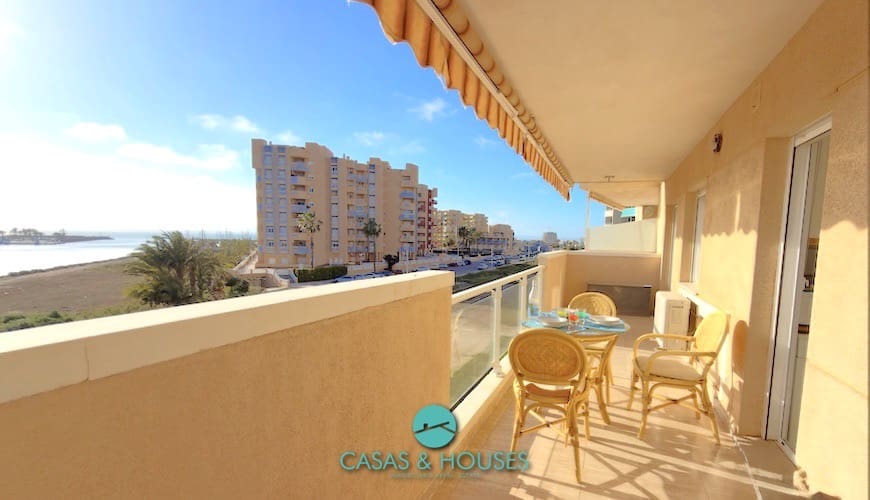 2 sovrum Lägenhet till salu i La Manga del Mar Menor med pool - 195 000 € (Ref: 9759501)