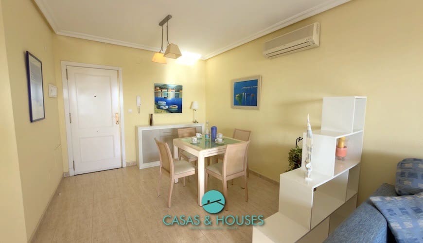 2 sovrum Lägenhet till salu i La Manga del Mar Menor med pool - 195 000 € (Ref: 9759501)