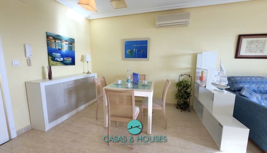 2 sovrum Lägenhet till salu i La Manga del Mar Menor med pool - 195 000 € (Ref: 9759501)