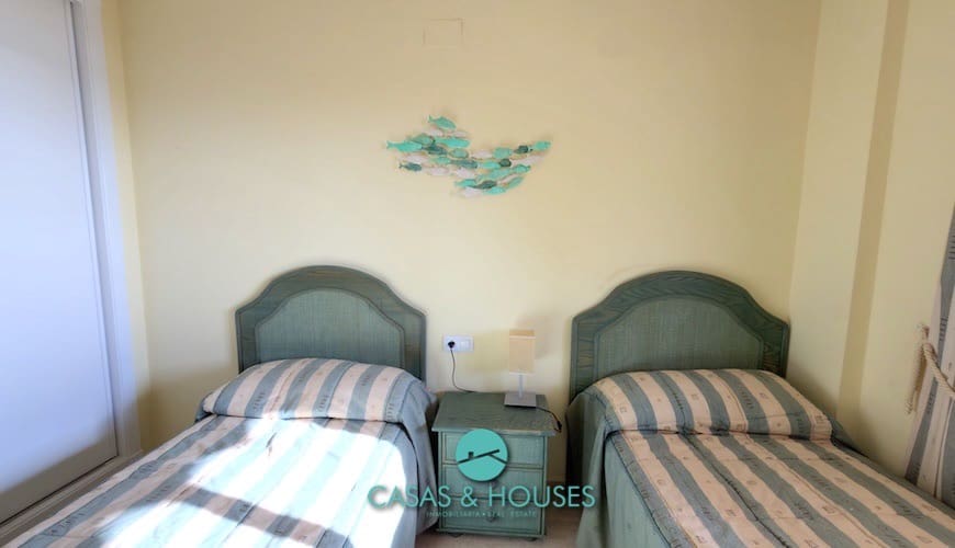 2 sovrum Lägenhet till salu i La Manga del Mar Menor med pool - 195 000 € (Ref: 9759501)