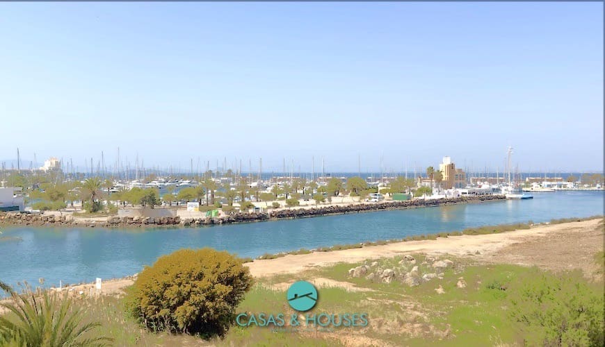 2 sovrum Lägenhet till salu i La Manga del Mar Menor med pool - 195 000 € (Ref: 9759501)