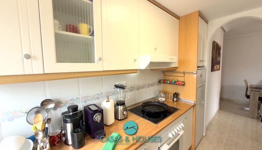 1 sypialnia Apartament na sprzedaż w La Manga del Mar Menor z basenem garażem - 140 000 € (Ref: 9808352)