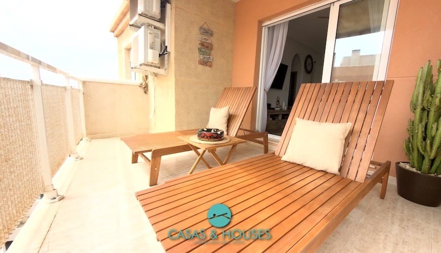 1 sypialnia Apartament na sprzedaż w La Manga del Mar Menor z basenem garażem - 140 000 € (Ref: 9808352)