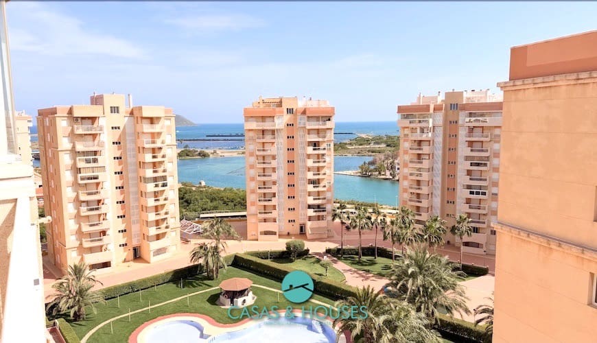 1 bedroom Apartment for sale in La Manga del Mar Menor with pool garage - € 140,000 (Ref: 9808352)