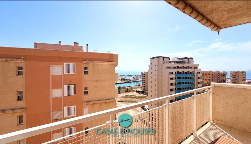 1 bedroom Apartment for sale in La Manga del Mar Menor with pool garage - € 140,000 (Ref: 9808352)