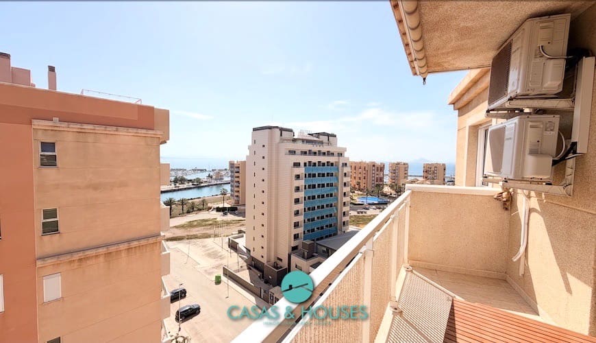 1 bedroom Apartment for sale in La Manga del Mar Menor with pool garage - € 140,000 (Ref: 9808352)