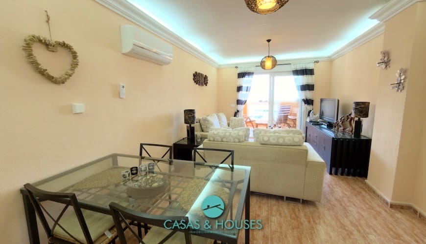 2 chambre Appartement à vendre à La Manga del Mar Menor avec piscine - 179 000 € (Ref: 9819283)