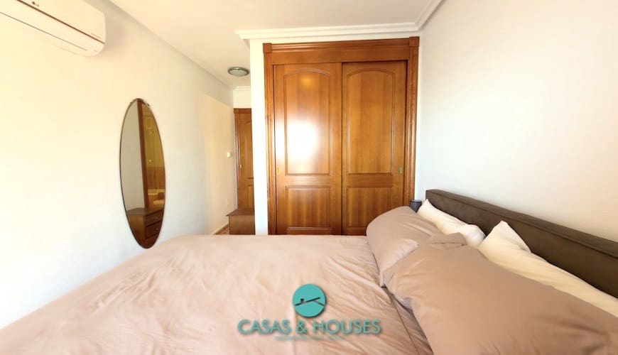 2 chambre Appartement à vendre à La Manga del Mar Menor avec piscine - 179 000 € (Ref: 9819283)