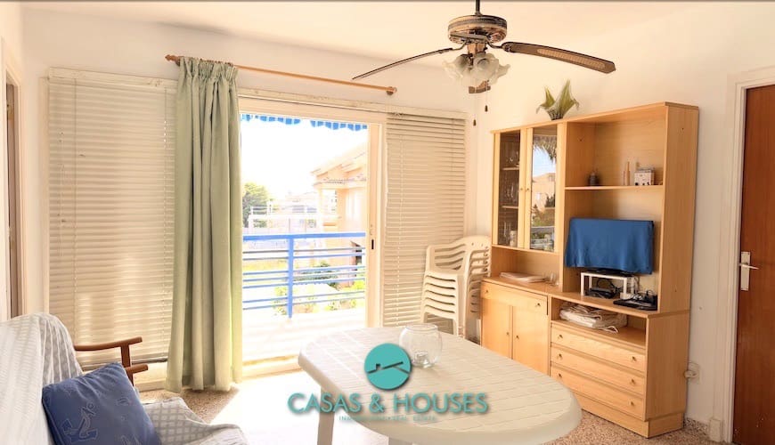 2 Zimmer Apartment zu verkaufen in La Manga del Mar Menor mit Pool - 135.000 € (Ref: 9819651)