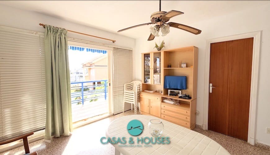 2 Zimmer Apartment zu verkaufen in La Manga del Mar Menor mit Pool - 135.000 € (Ref: 9819651)