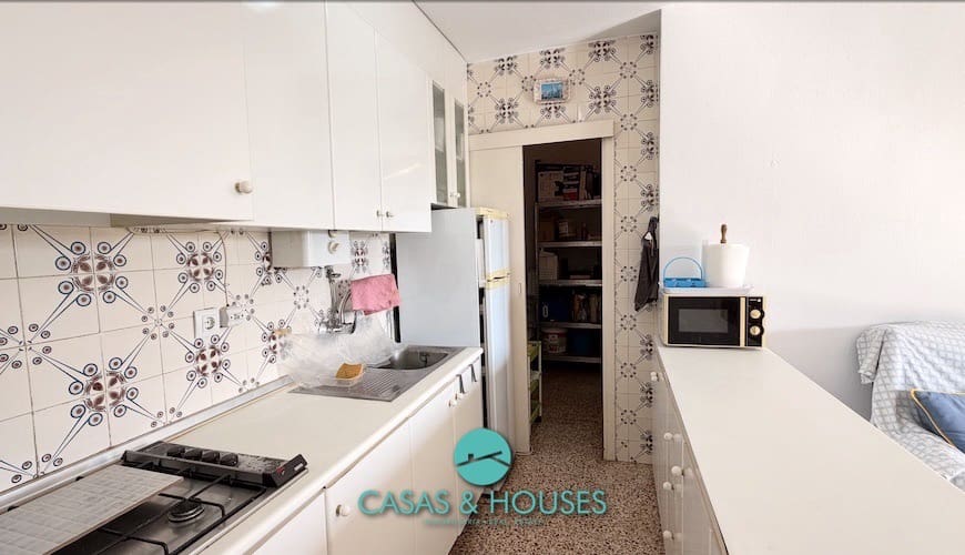 2 Zimmer Apartment zu verkaufen in La Manga del Mar Menor mit Pool - 135.000 € (Ref: 9819651)