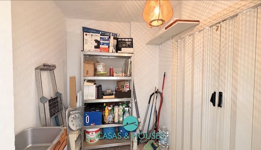 2 Zimmer Apartment zu verkaufen in La Manga del Mar Menor mit Pool - 135.000 € (Ref: 9819651)