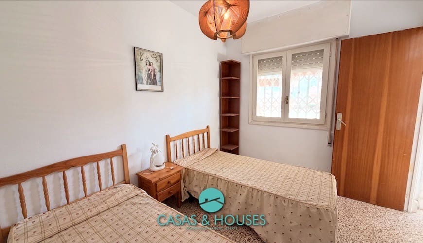 2 Zimmer Apartment zu verkaufen in La Manga del Mar Menor mit Pool - 135.000 € (Ref: 9819651)
