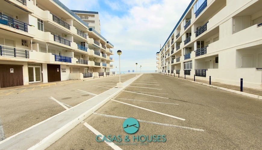 2 Zimmer Apartment zu verkaufen in La Manga del Mar Menor mit Pool - 135.000 € (Ref: 9819651)