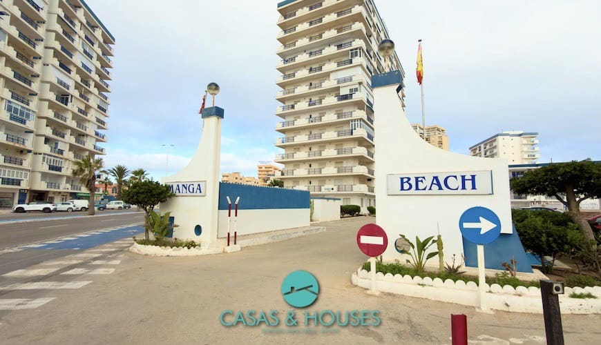 2 Zimmer Apartment zu verkaufen in La Manga del Mar Menor mit Pool - 135.000 € (Ref: 9819651)