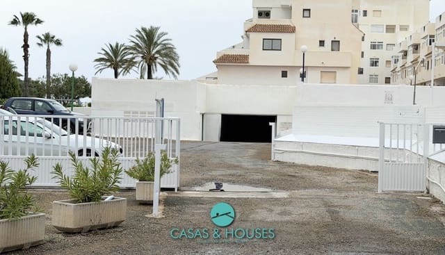 Garaje en La Manga del Mar Menor en venta - 15.000 € (Ref: 9827511)