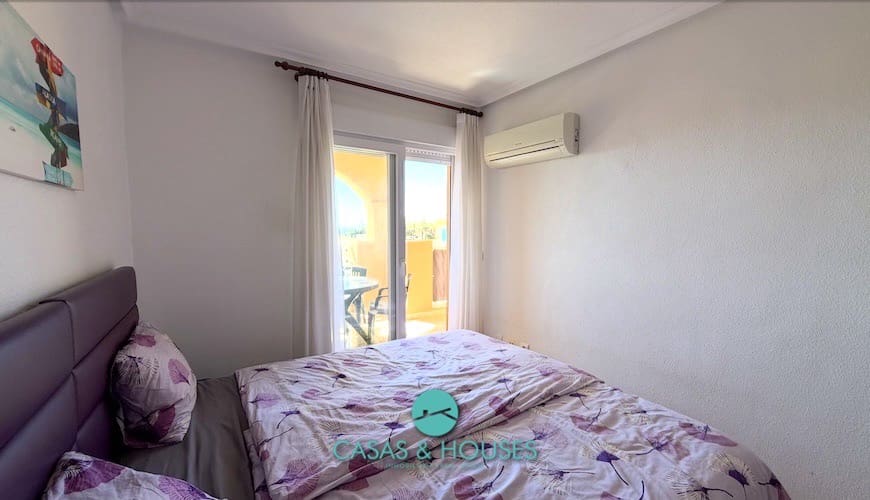 1 makuuhuone Huoneisto myytävänä paikassa La Manga del Mar Menor mukana uima-altaan 
autotalli - 141 000 € (Ref: 9836829)