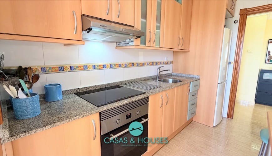 1 makuuhuone Huoneisto myytävänä paikassa La Manga del Mar Menor mukana uima-altaan 
autotalli - 141 000 € (Ref: 9836829)
