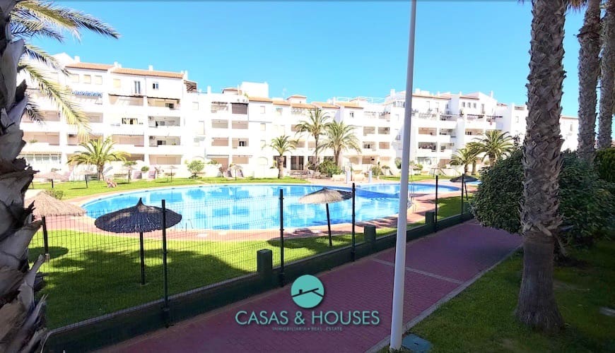 1 makuuhuone Huoneisto myytävänä paikassa La Manga del Mar Menor mukana uima-altaan 
autotalli - 141 000 € (Ref: 9836829)