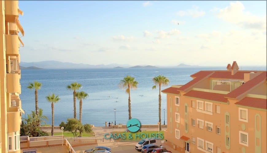 Apartamento de 1 habitación en La Manga del Mar Menor en venta con piscina - 147.000 € (Ref: 9941592)