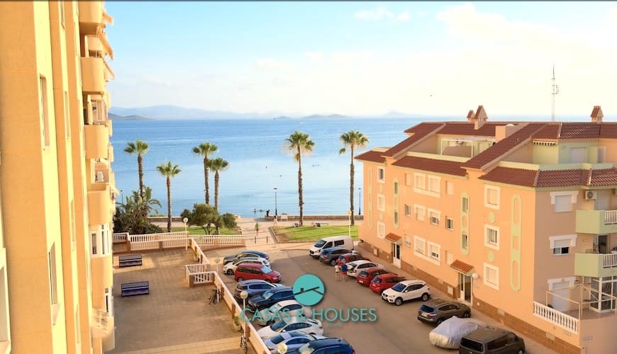 Apartamento de 1 habitación en La Manga del Mar Menor en venta con piscina - 147.000 € (Ref: 9941592)