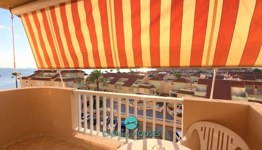Apartamento de 1 habitación en La Manga del Mar Menor en venta con piscina - 147.000 € (Ref: 9941592)