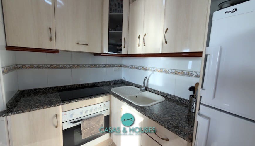 Apartamento de 1 habitación en La Manga del Mar Menor en venta con piscina - 147.000 € (Ref: 9941592)