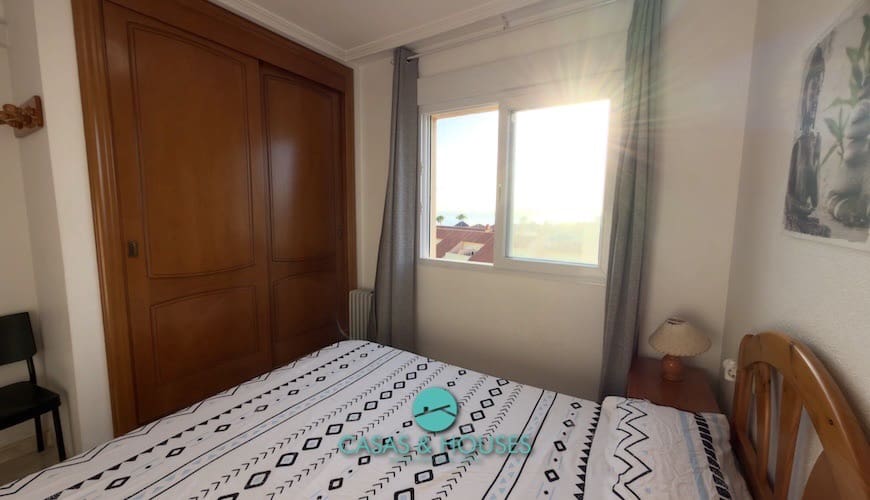 Apartamento de 1 habitación en La Manga del Mar Menor en venta con piscina - 147.000 € (Ref: 9941592)