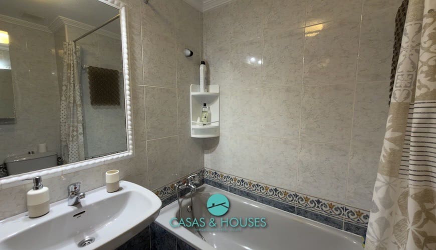 Apartamento de 1 habitación en La Manga del Mar Menor en venta con piscina - 147.000 € (Ref: 9941592)