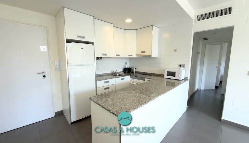2 chambre Appartement à vendre à La Manga del Mar Menor avec piscine - 200 000 € (Ref: 9942855)