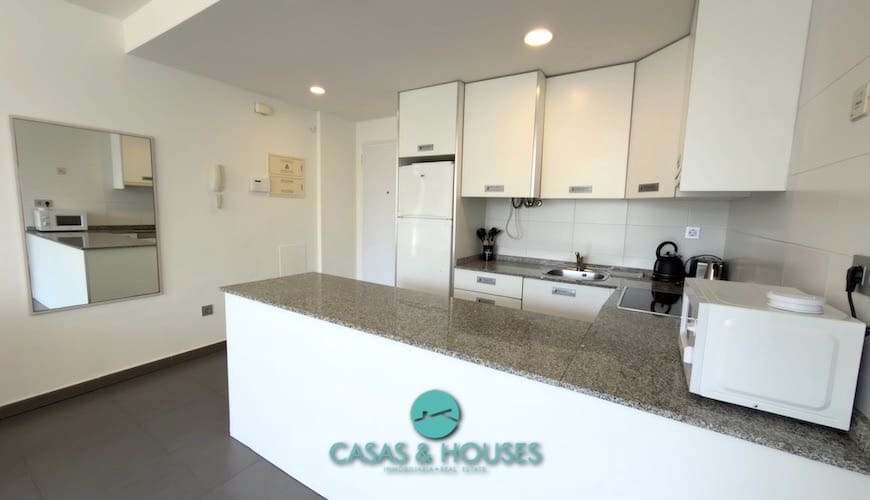 2 chambre Appartement à vendre à La Manga del Mar Menor avec piscine - 200 000 € (Ref: 9942855)