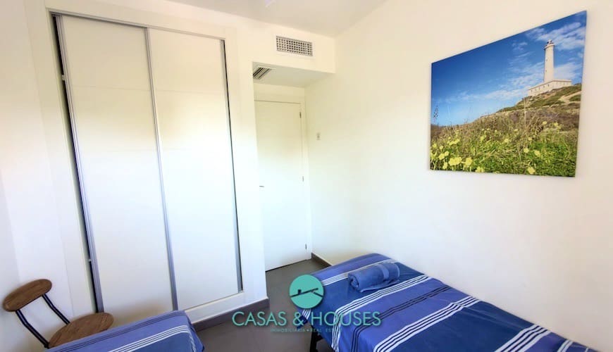 2 chambre Appartement à vendre à La Manga del Mar Menor avec piscine - 200 000 € (Ref: 9942855)
