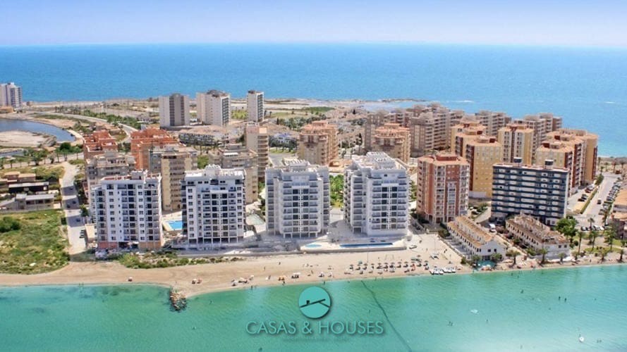 2 chambre Appartement à vendre à La Manga del Mar Menor avec piscine - 200 000 € (Ref: 9942855)