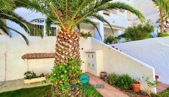 2 slaapkamer Appartement te koop in La Manga del Mar Menor met zwembad - € 147.000 (Ref: 9953048)