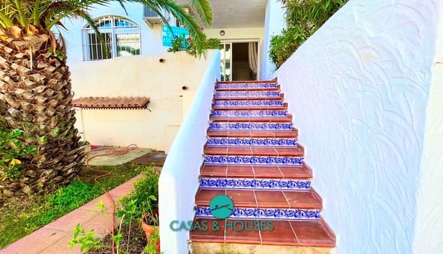2 slaapkamer Appartement te koop in La Manga del Mar Menor met zwembad - € 147.000 (Ref: 9953048)