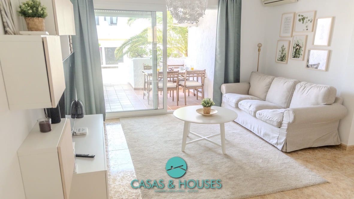 2 soveværelse Lejlighed til salg i La Manga del Mar Menor med swimmingpool - € 147.000 (Ref: 9953048)