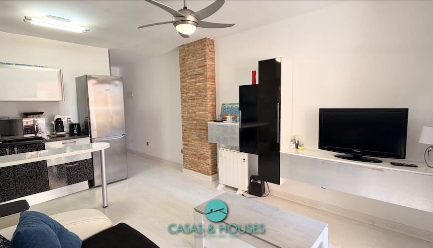 Apartamento de 1 habitación en La Manga del Mar Menor en venta con piscina garaje - 150.000 € (Ref: 9979244)