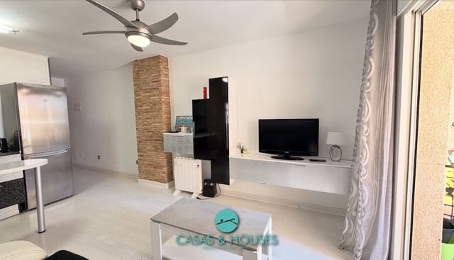 Apartamento de 1 habitación en La Manga del Mar Menor en venta con piscina garaje - 150.000 € (Ref: 9979244)