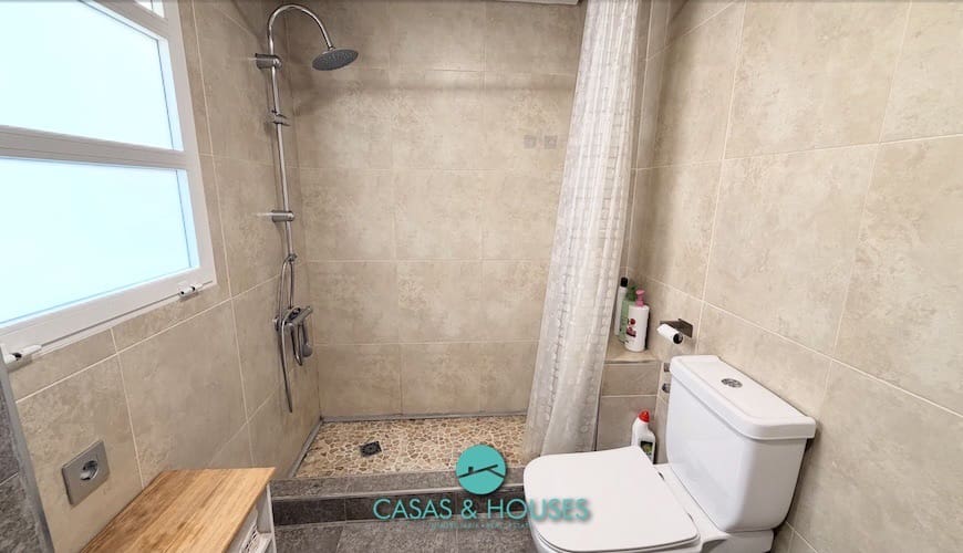 Apartamento de 1 habitación en La Manga del Mar Menor en venta con piscina garaje - 150.000 € (Ref: 9979244)
