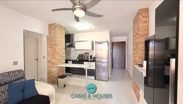 Apartamento de 1 habitación en La Manga del Mar Menor en venta con piscina garaje - 150.000 € (Ref: 9979244)