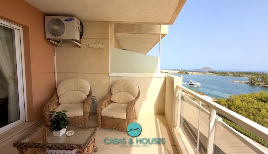 2 soveværelse Lejlighed til salg i La Manga del Mar Menor med swimmingpool - € 190.000 (Ref: 9981271)