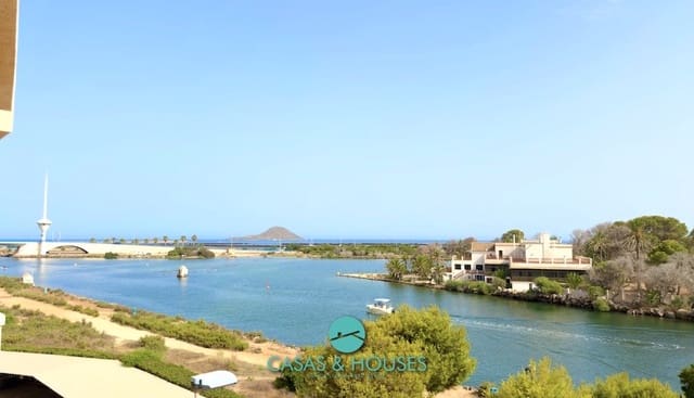 2 soveværelse Lejlighed til salg i La Manga del Mar Menor med swimmingpool - € 190.000 (Ref: 9981271)