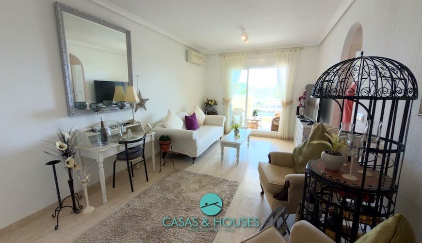 2 soveværelse Lejlighed til salg i La Manga del Mar Menor med swimmingpool - € 190.000 (Ref: 9981271)